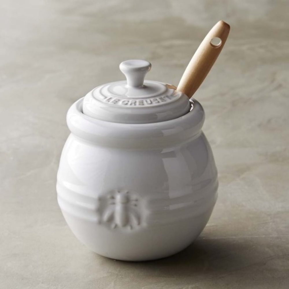 Le Creuset Honey Pot + Silicone Honey Dipper White